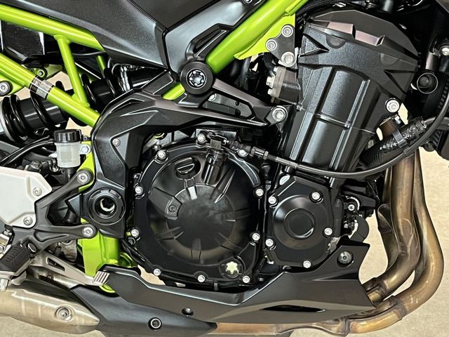 kawasaki - z900