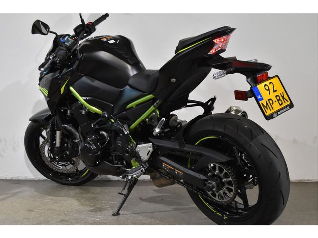 kawasaki - z900