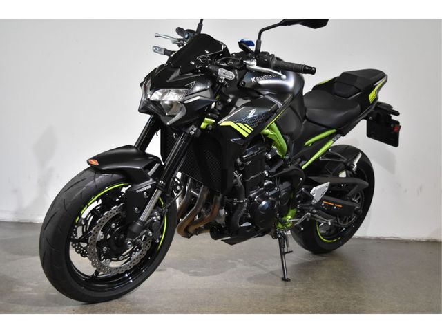kawasaki - z900
