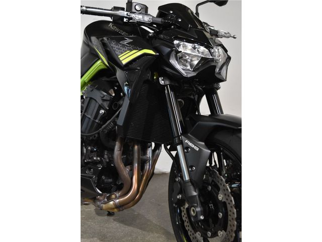 kawasaki - z900