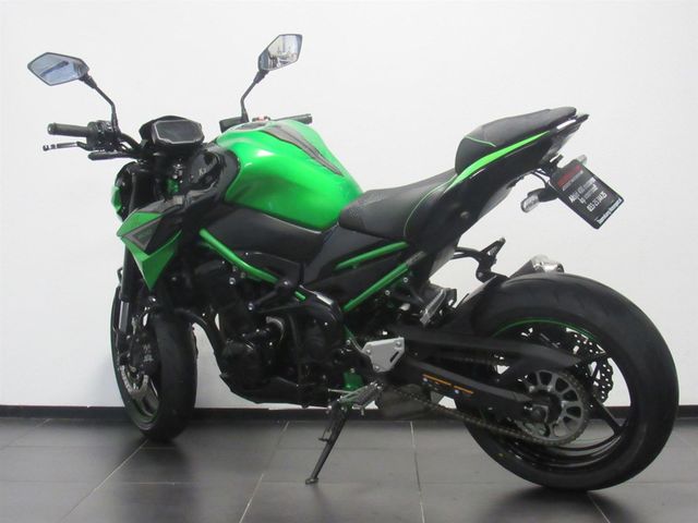 kawasaki - z900