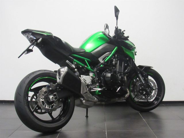 kawasaki - z900