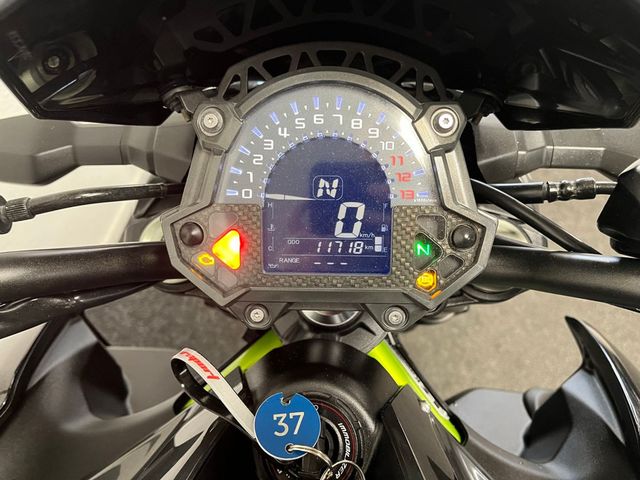 kawasaki - z900