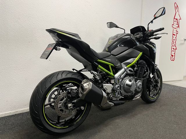 kawasaki - z900