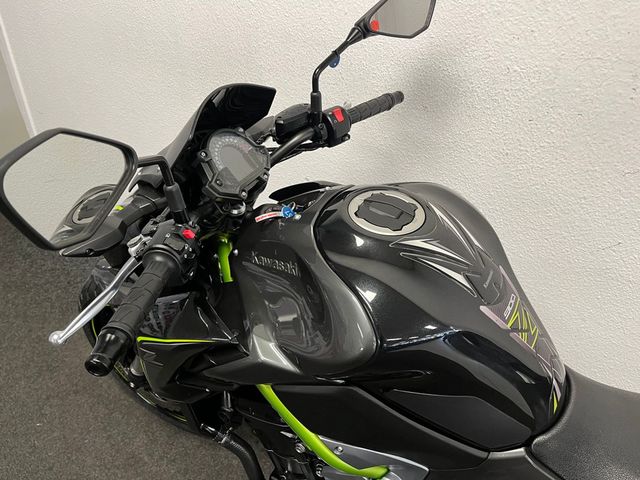 kawasaki - z900