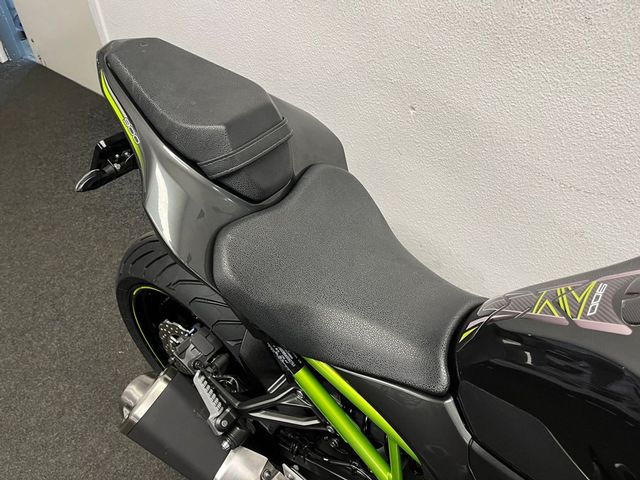 kawasaki - z900