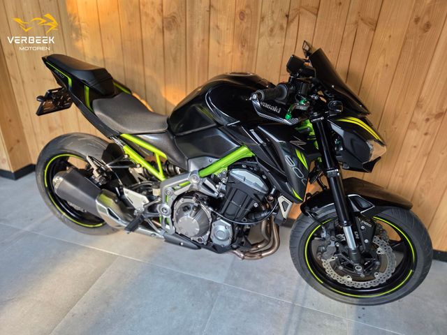 kawasaki - z900