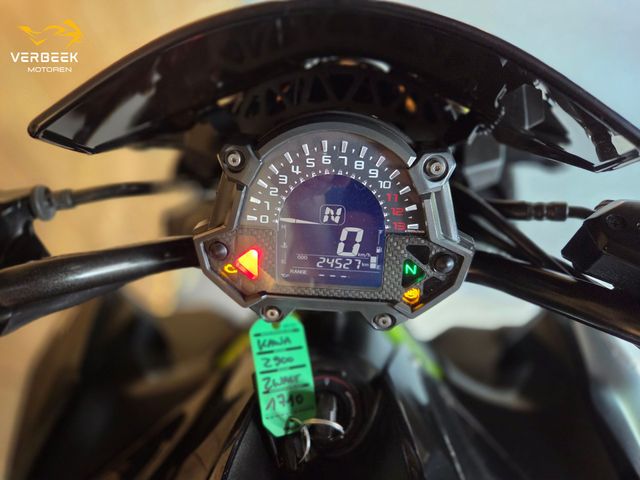 kawasaki - z900