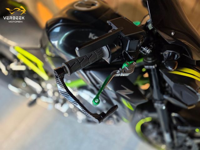 kawasaki - z900