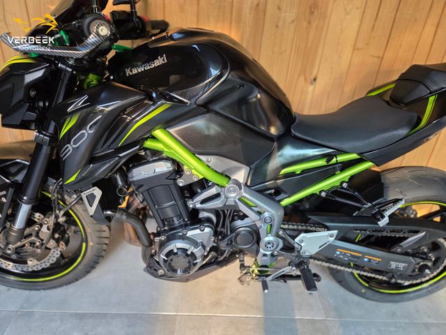 kawasaki - z900