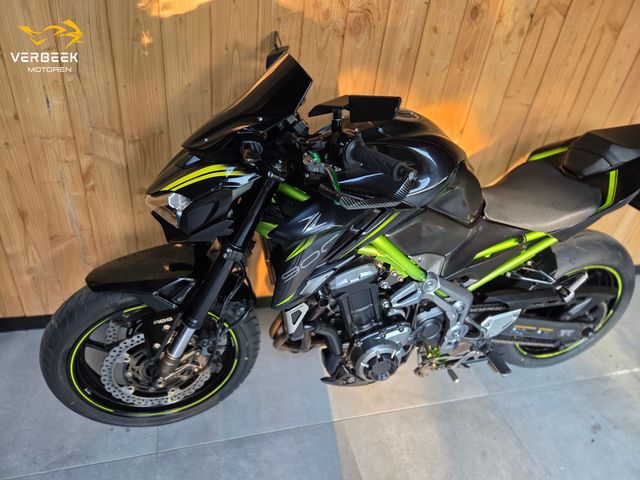 kawasaki - z900