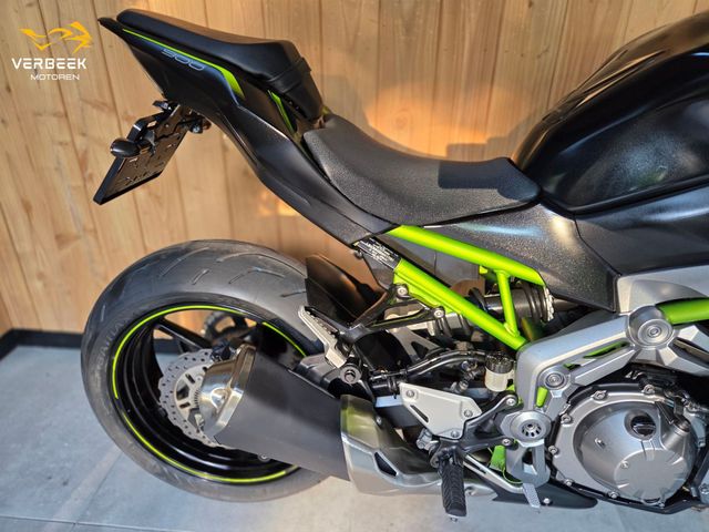 kawasaki - z900