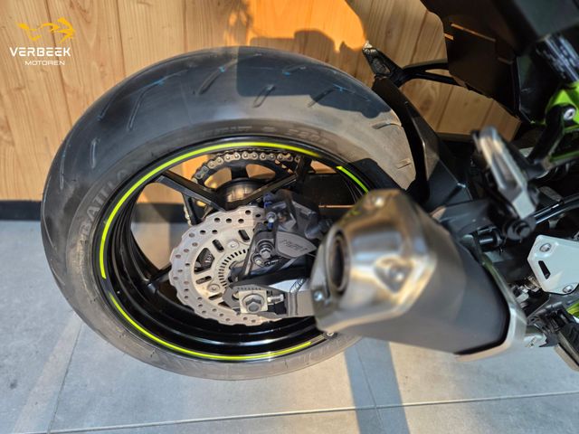kawasaki - z900