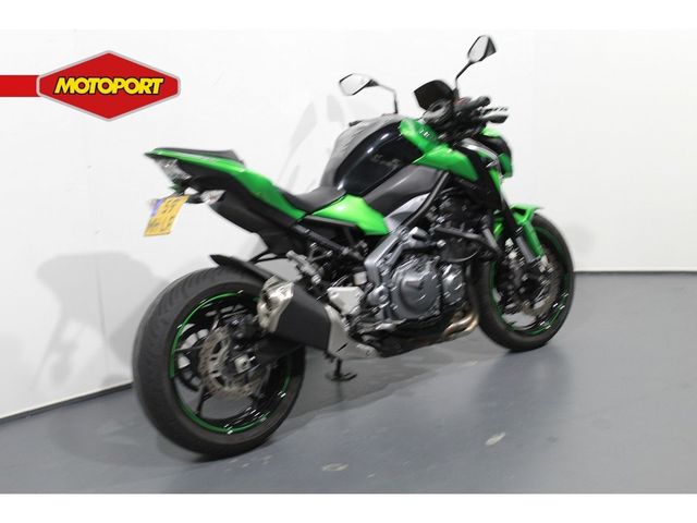 kawasaki - z900