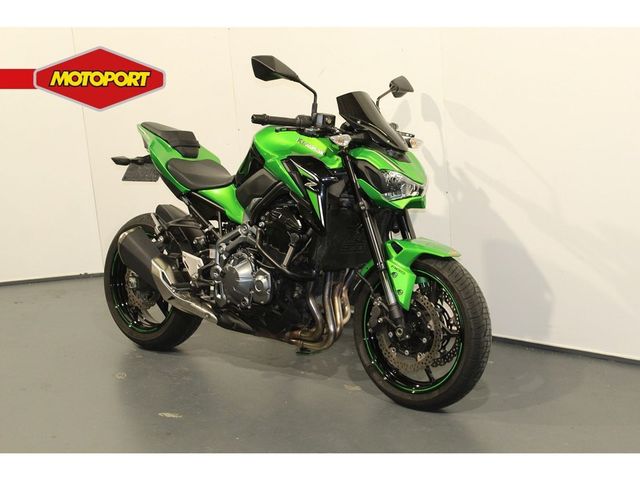 kawasaki - z900