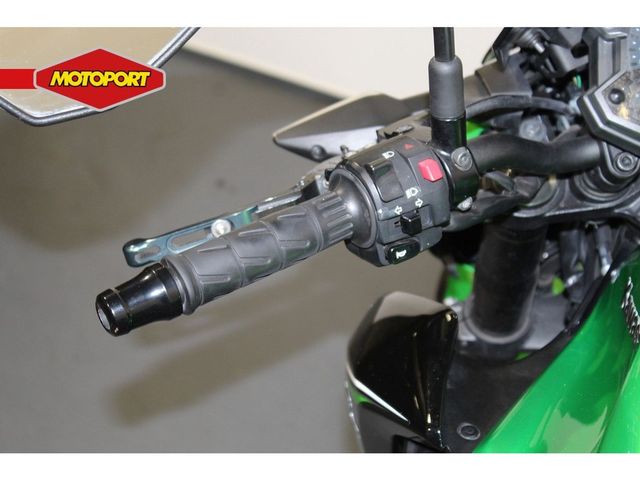 kawasaki - z900