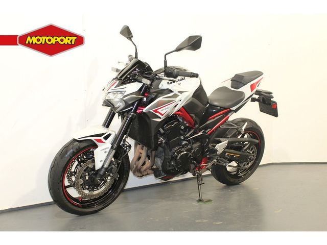 kawasaki - z900