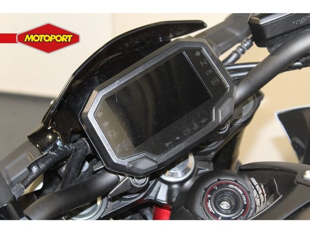 kawasaki - z900