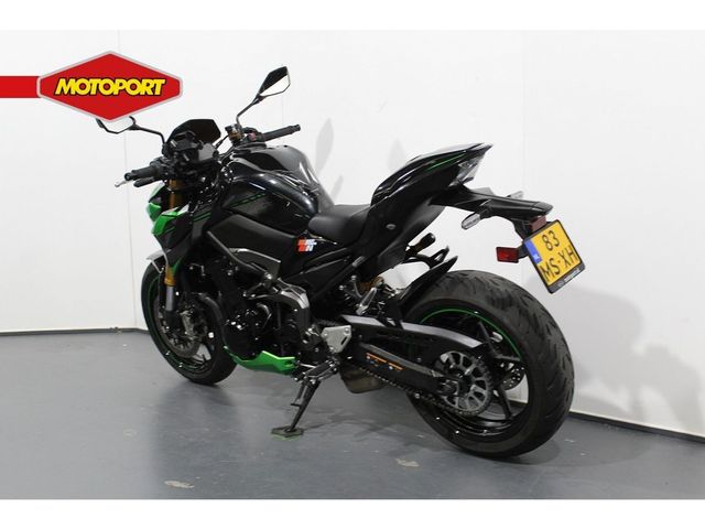 kawasaki - z900