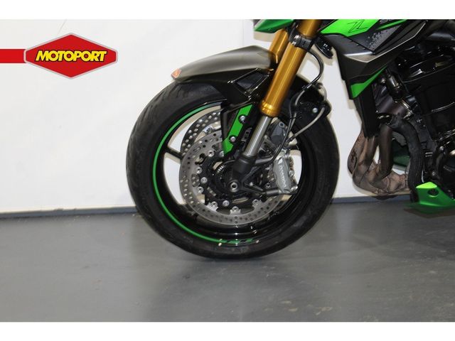 kawasaki - z900