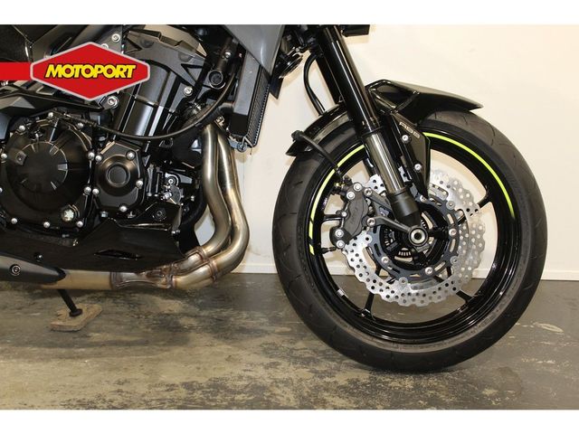 kawasaki - z900