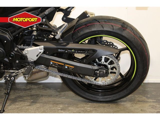 kawasaki - z900