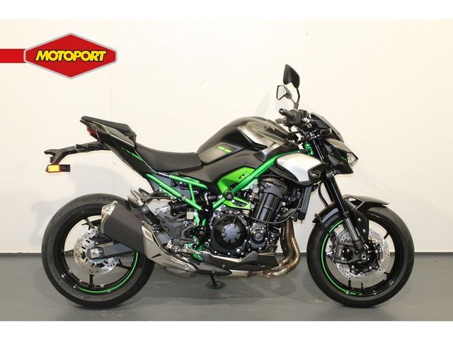 kawasaki - z900