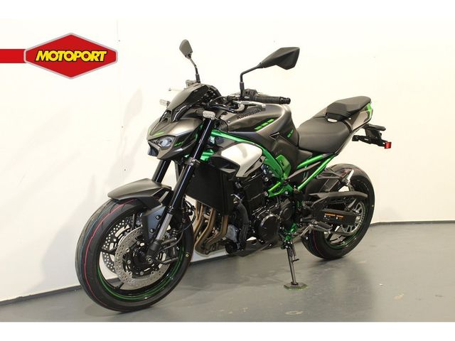 kawasaki - z900