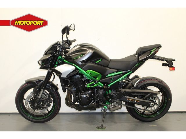 kawasaki - z900