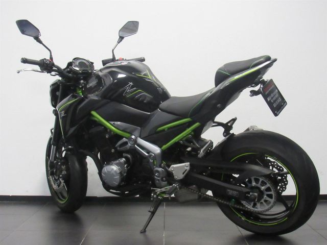 kawasaki - z900