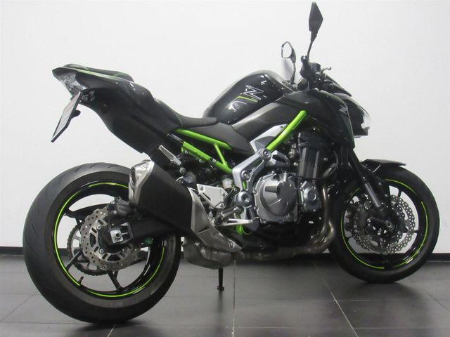 kawasaki - z900
