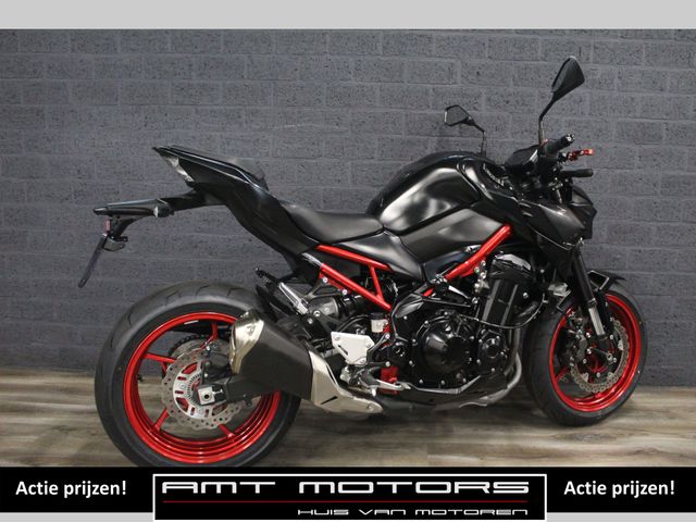 kawasaki - z900