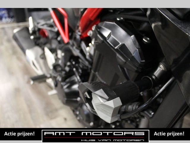 kawasaki - z900