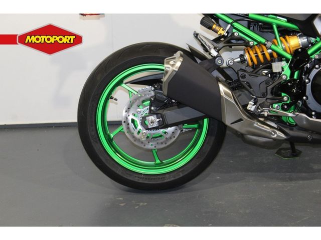 kawasaki - z900
