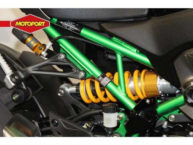 kawasaki - z900