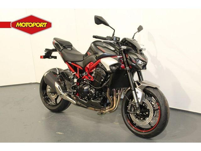 kawasaki - z900