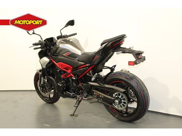 kawasaki - z900