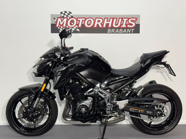 kawasaki - z900