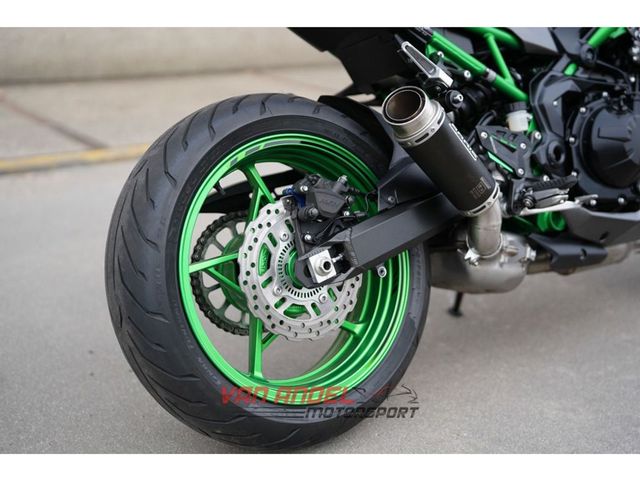 kawasaki - z900