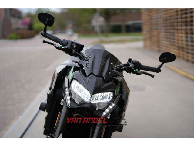 kawasaki - z900