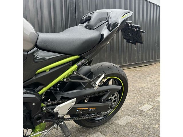 kawasaki - z900
