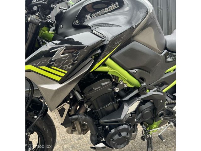 kawasaki - z900