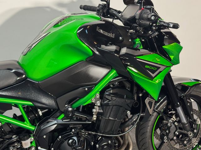 kawasaki - z900
