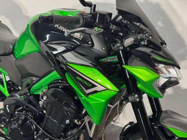 kawasaki - z900