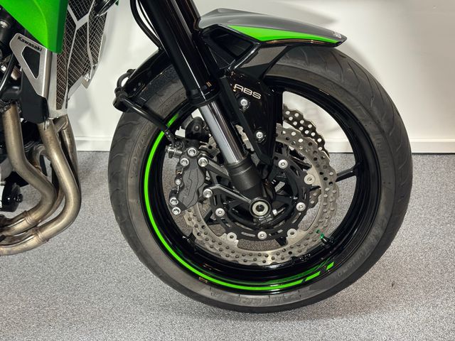 kawasaki - z900