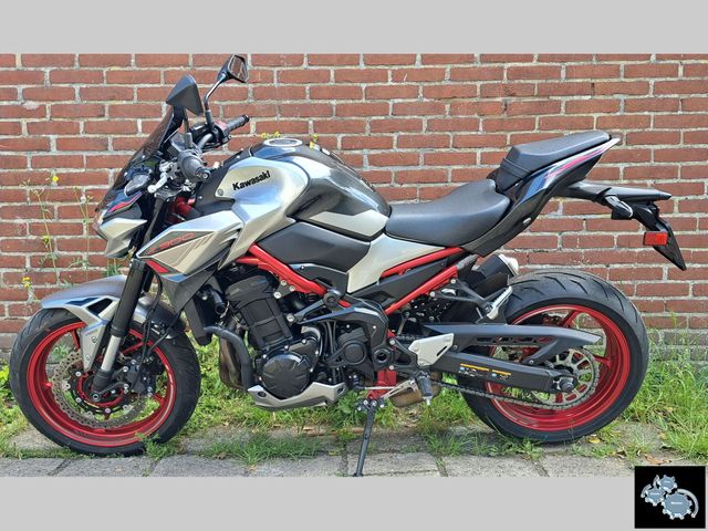 kawasaki - z900