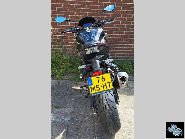 kawasaki - z900
