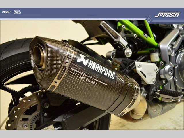 kawasaki - z900