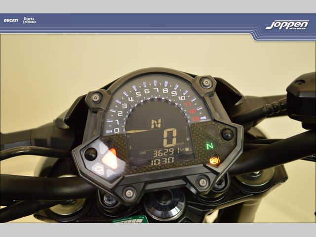 kawasaki - z900