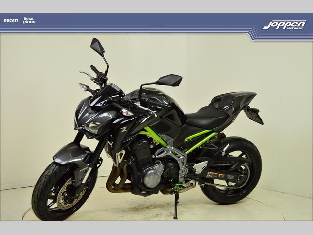 kawasaki - z900